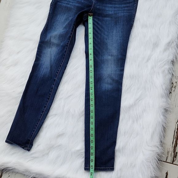 Madewell 10" High-Rise Skinny Jeans in Danny Wash: TENCEL™ Denim Edition size 28 - Picture 13 of 13